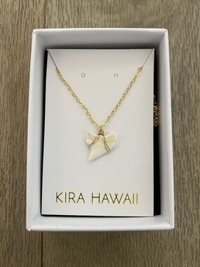NEW WITH TAG SHARK TOOTH KIRA HAWAII NECKLACE